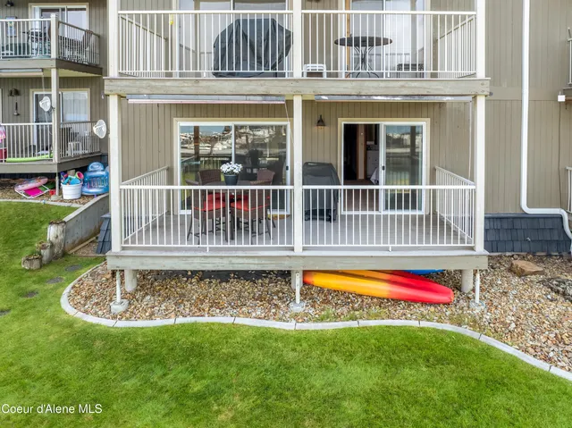 $775,000 | 328 Bayview Drive, Coolin, ID 83821