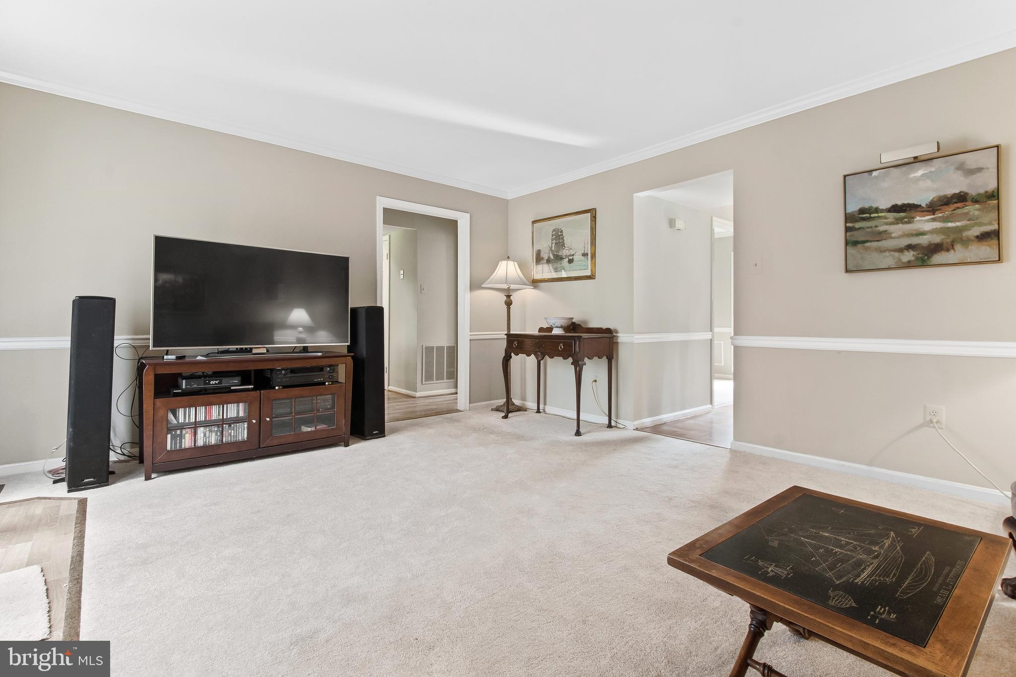 13813 Turnmore Road Silver Spring, MD 20906 - Photo 16 of 38 Great Room