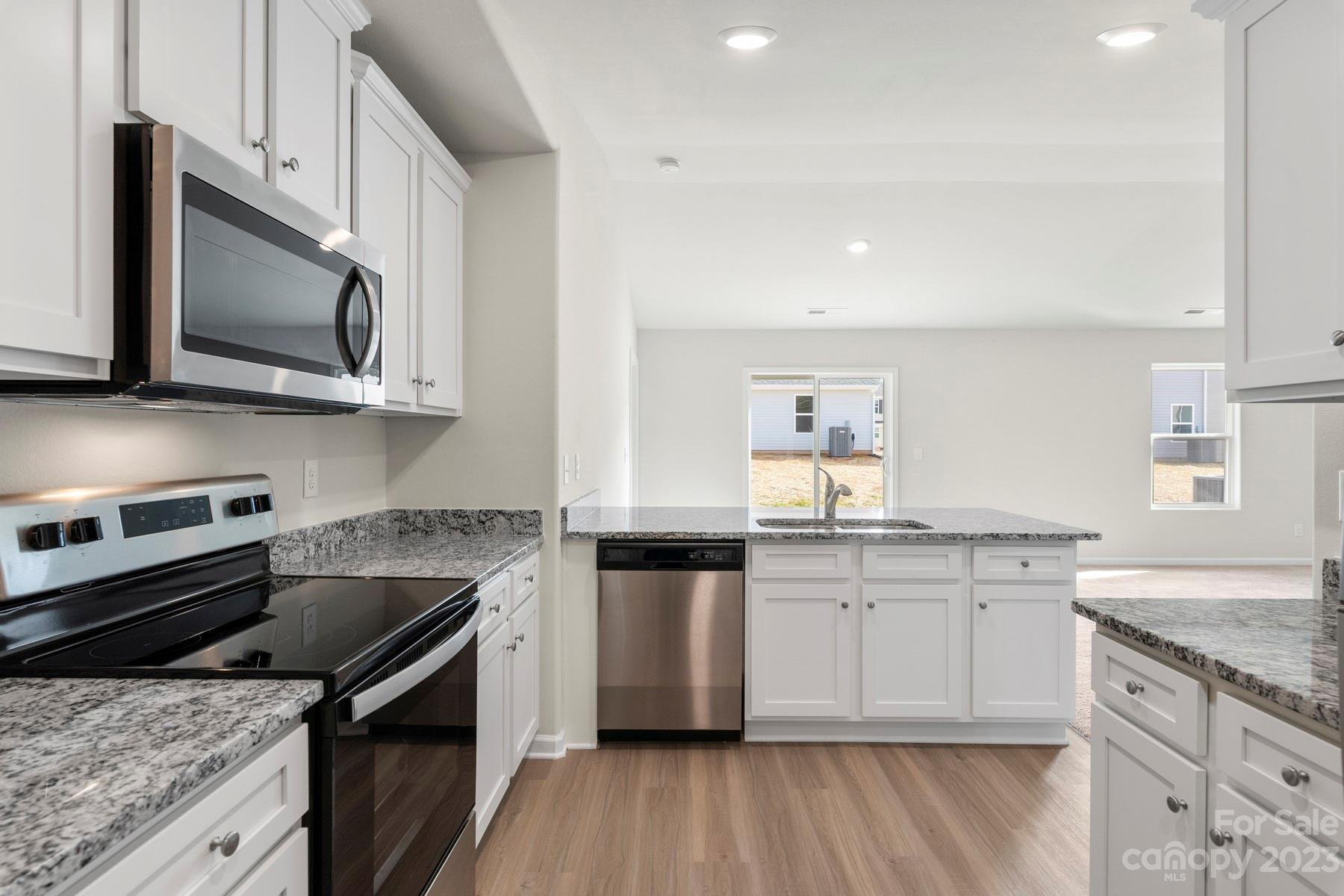 1649 Nia Road Charlotte, NC 28215 - Photo 11 of 17 Gallery Image 11