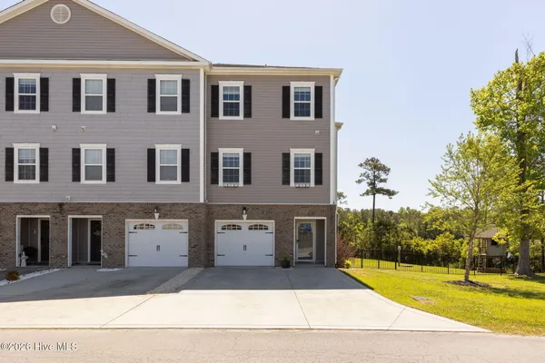 $369,900 | 400 Garland Shores Drive, Hubert, NC 28539
