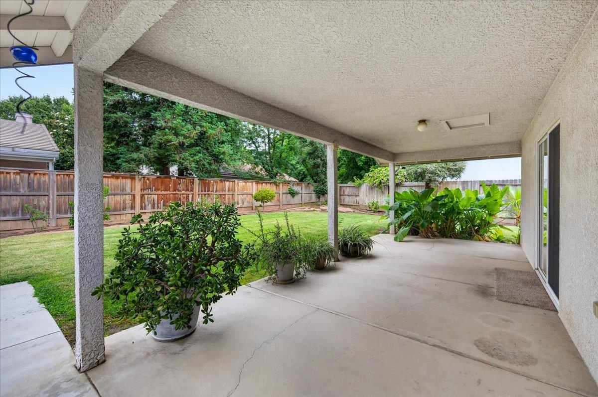 2375 Fallbrook Avenue Clovis, CA 93611 - Photo 26 of 34