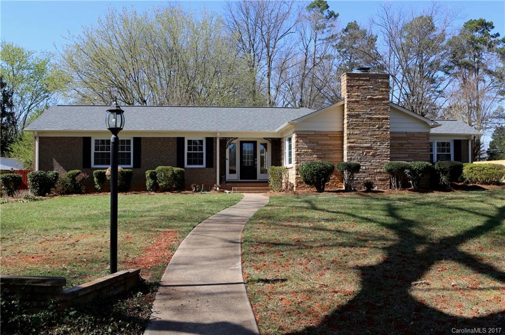 910 Lansdowne Road Charlotte, NC 28270 - Photo 1 of 20 Gallery Image 1