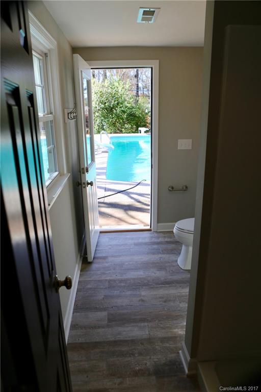 910 Lansdowne Road Charlotte, NC 28270 - Photo 11 of 20 Gallery Image 11