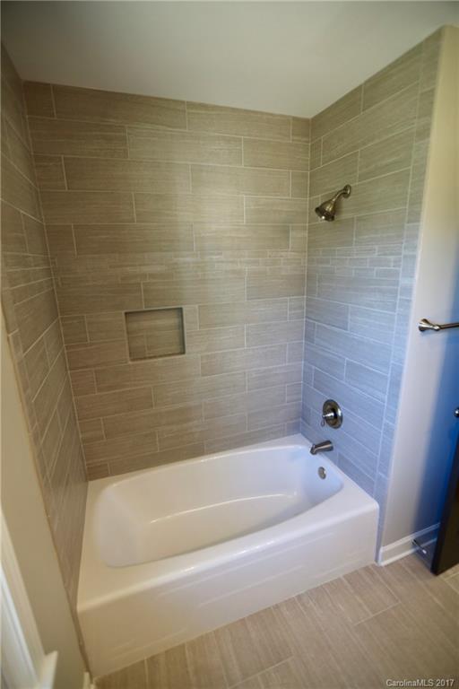 910 Lansdowne Road Charlotte, NC 28270 - Photo 17 of 20 Gallery Image 17