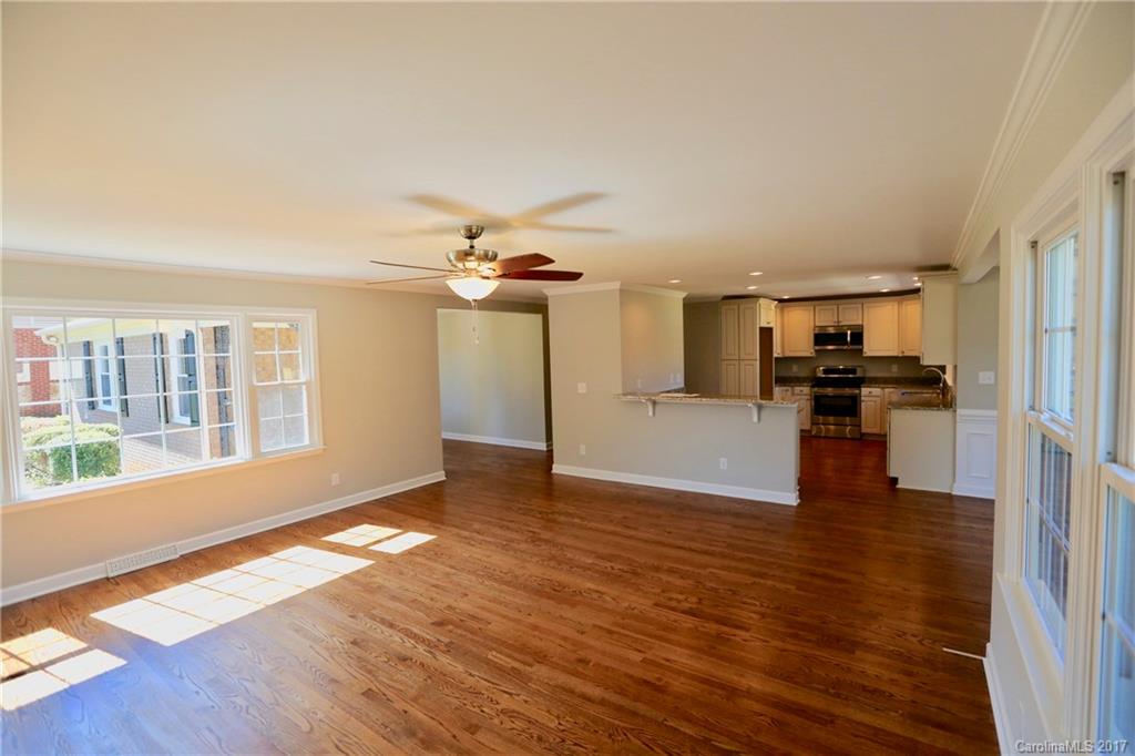 910 Lansdowne Road Charlotte, NC 28270 - Photo 7 of 20 Gallery Image 7
