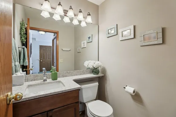 $284,900 | 208 Creek Edge Court, Waunakee, WI 53597
