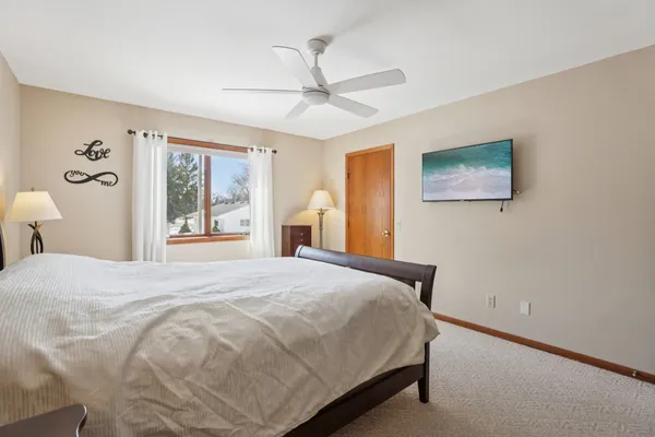 $284,900 | 208 Creek Edge Court, Waunakee, WI 53597
