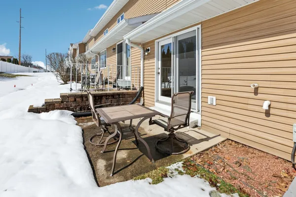 $284,900 | 208 Creek Edge Court, Waunakee, WI 53597