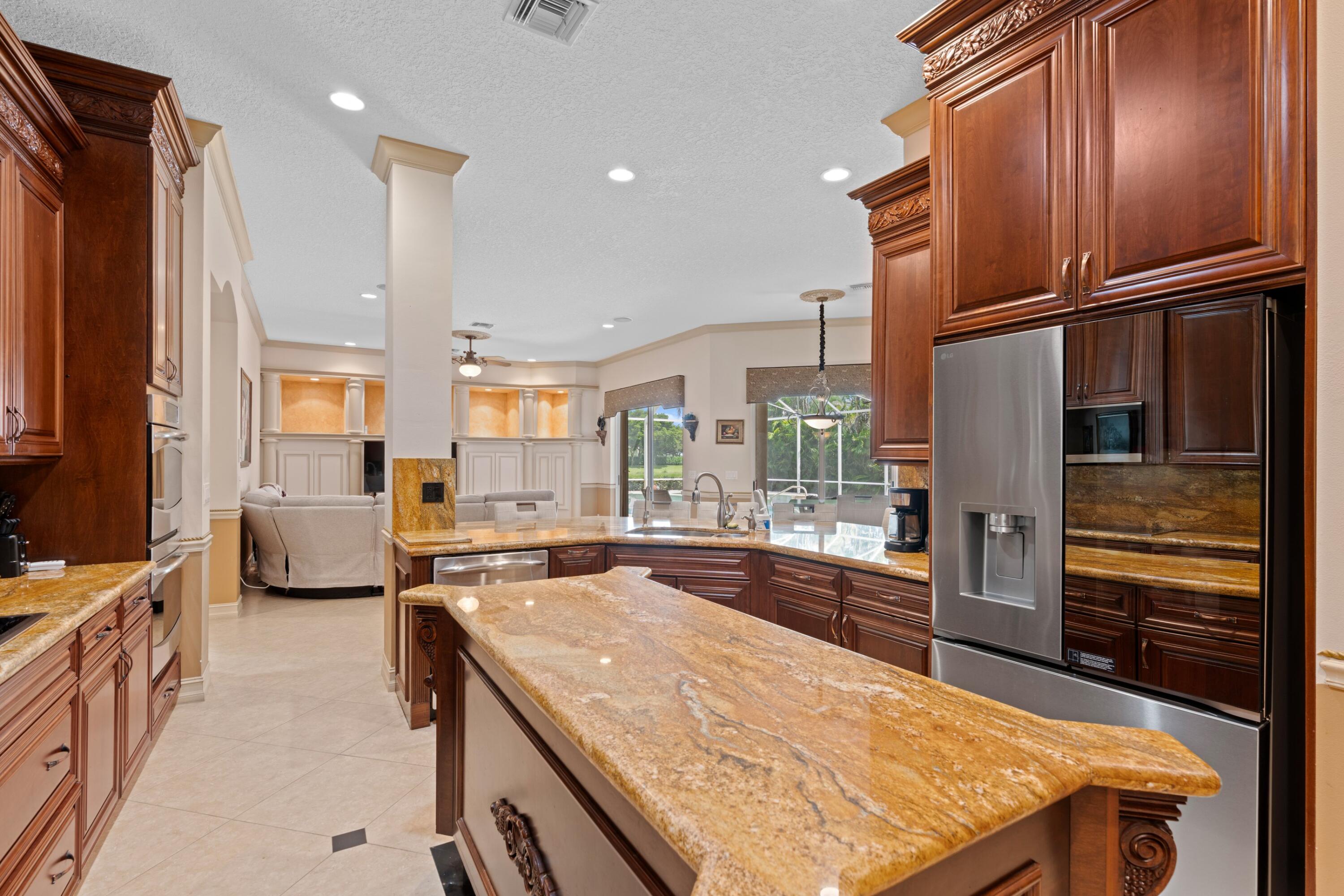 21134 Falls Ridge Way Boca Raton, FL 33428 - Photo 14 of 36 14