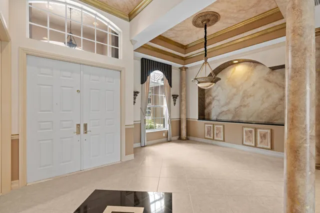 a view of a interior of the house