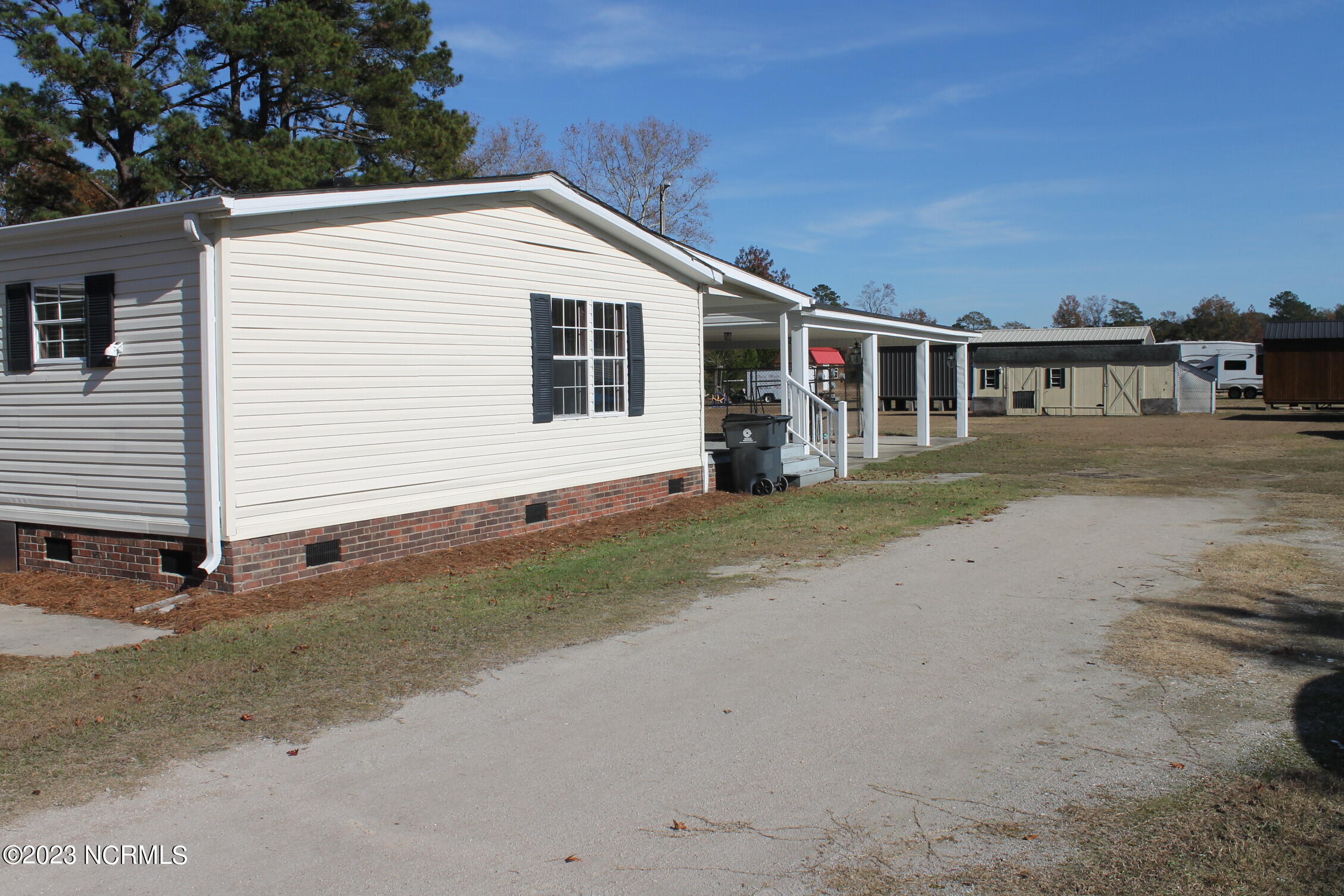 1660 Old Boardman Road Evergreen, NC 28438 - Photo 5 of 44 IMG_1867