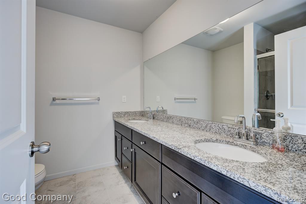 2500 Normandy Road, Unit 29 Royal Oak, MI 48073 - Photo 29 of 51 Gallery Image 29