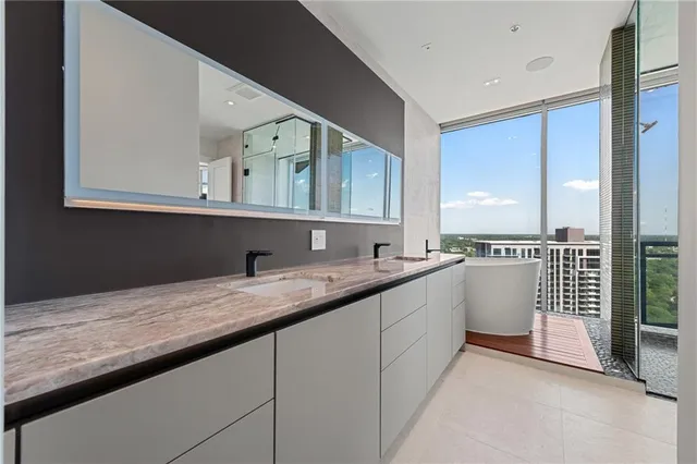 $2,600,000 | 1065 Peachtree Street Northeast, Unit 3504, Atlanta, GA 30309