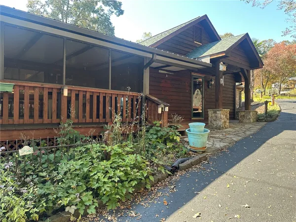 $675,000 | 801 Mcfalls Circle, Anderson, SC 29621