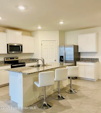 $2,600 | 7351 Amethyst Avenue, Grant, FL 32949