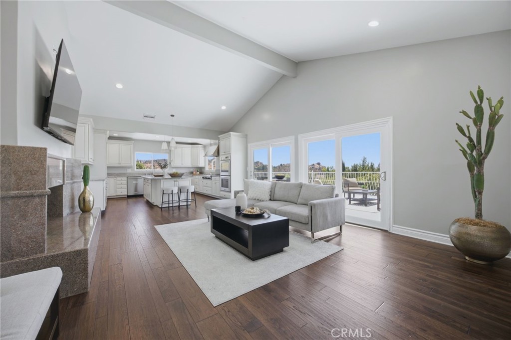 150 Saddlebow Road Bell Canyon, CA 91307 - Photo 4 of 37 Gallery Image 4
