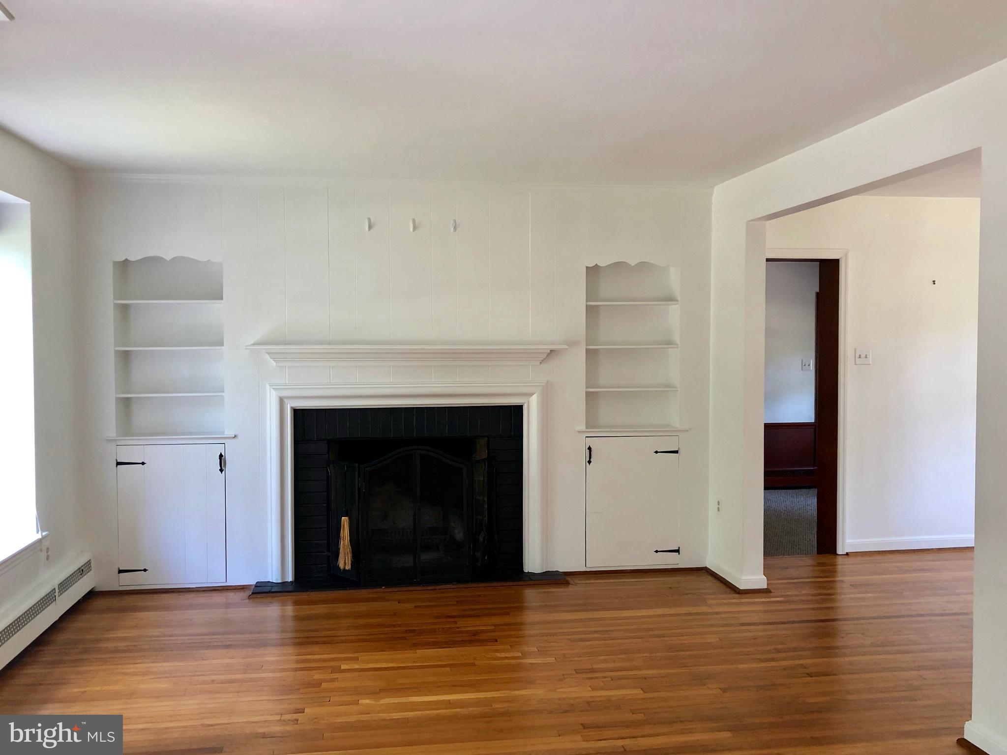 739 Weadley Road Radnor, PA 19087 - Photo 5 of 19 Living Room w/ Fireplace