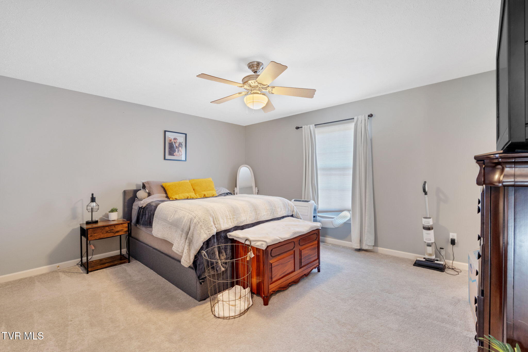 5036 Boss Road Kingsport, TN 37664 - Photo 15 of 31 17-web-or-mls-JH 20250311-049