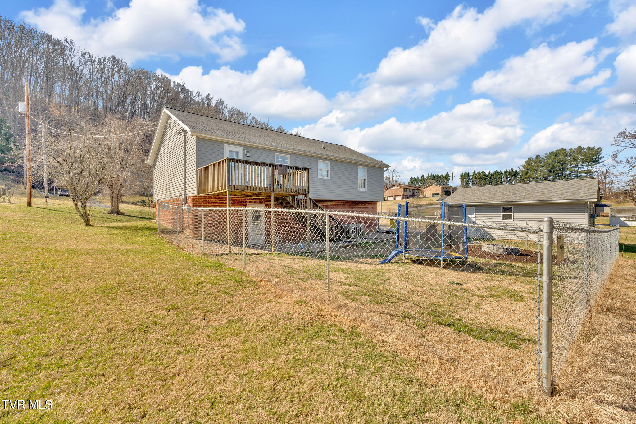 5036 Boss Road Kingsport, TN 37664 - Photo 5 of 31 6-web-or-mls-JH 20250311-016