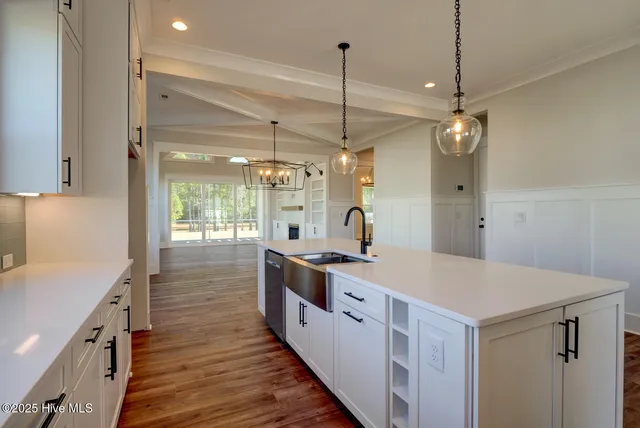 $869,000 | 209 Creek View Circle, Sneads Ferry, NC 28460