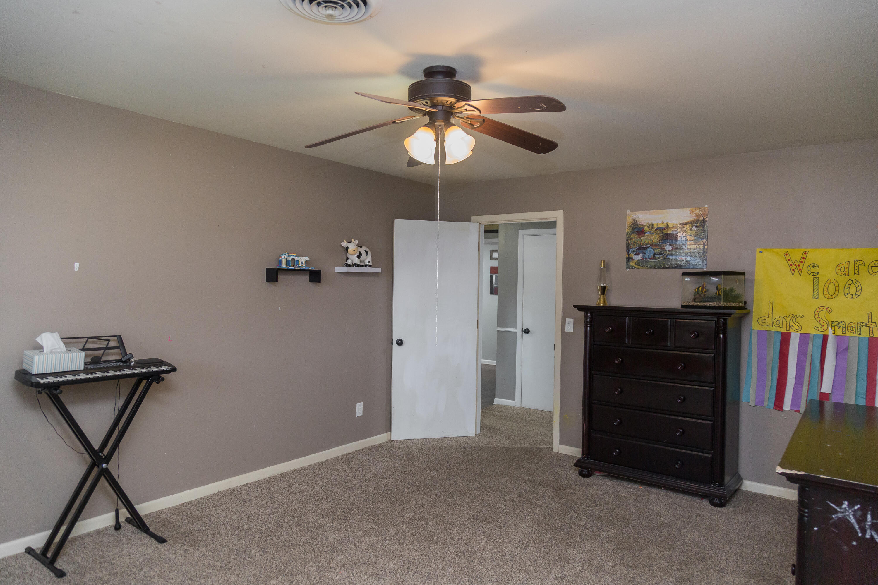 904 Itasca Street Plainview, TX 79072 - Photo 24 of 53 a view of a workspace with furniture