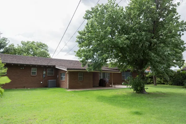 $233,000 | 904 Itasca Street, Plainview, TX 79072