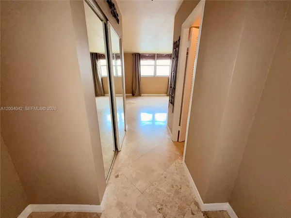 $199,000 | 1075 Northeast Miami Gardens Drive, Unit 306, Miami, FL 33179