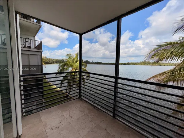 $199,000 | 1075 Northeast Miami Gardens Drive, Unit 306, Miami, FL 33179