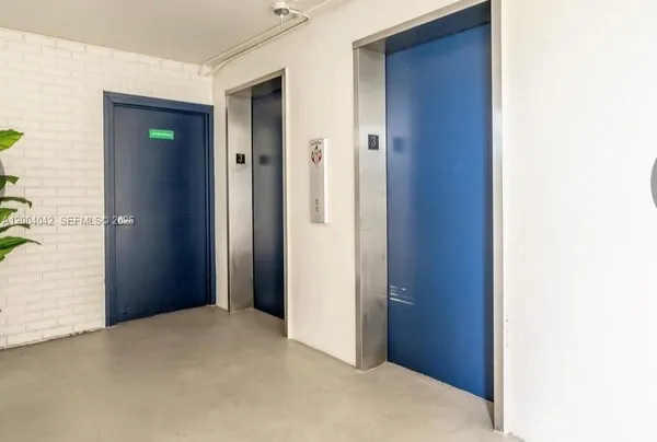 $199,000 | 1075 Northeast Miami Gardens Drive, Unit 306, Miami, FL 33179