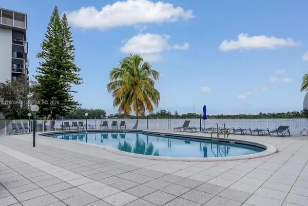 $199,000 | 1075 Northeast Miami Gardens Drive, Unit 306, Miami, FL 33179