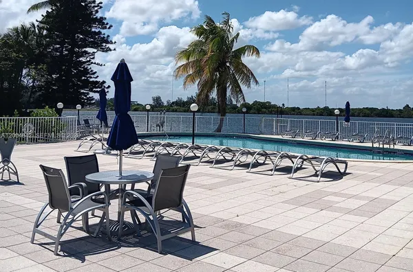 $199,000 | 1075 Northeast Miami Gardens Drive, Unit 306, Miami, FL 33179