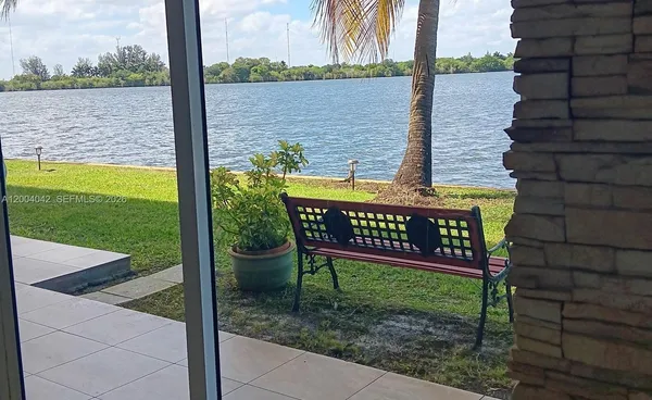 $199,000 | 1075 Northeast Miami Gardens Drive, Unit 306, Miami, FL 33179