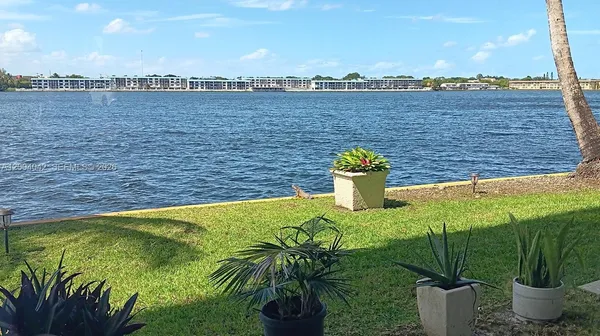 $199,000 | 1075 Northeast Miami Gardens Drive, Unit 306, Miami, FL 33179