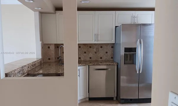 $199,000 | 1075 Northeast Miami Gardens Drive, Unit 306, Miami, FL 33179
