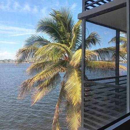 $199,000 | 1075 Northeast Miami Gardens Drive, Unit 306, Miami, FL 33179
