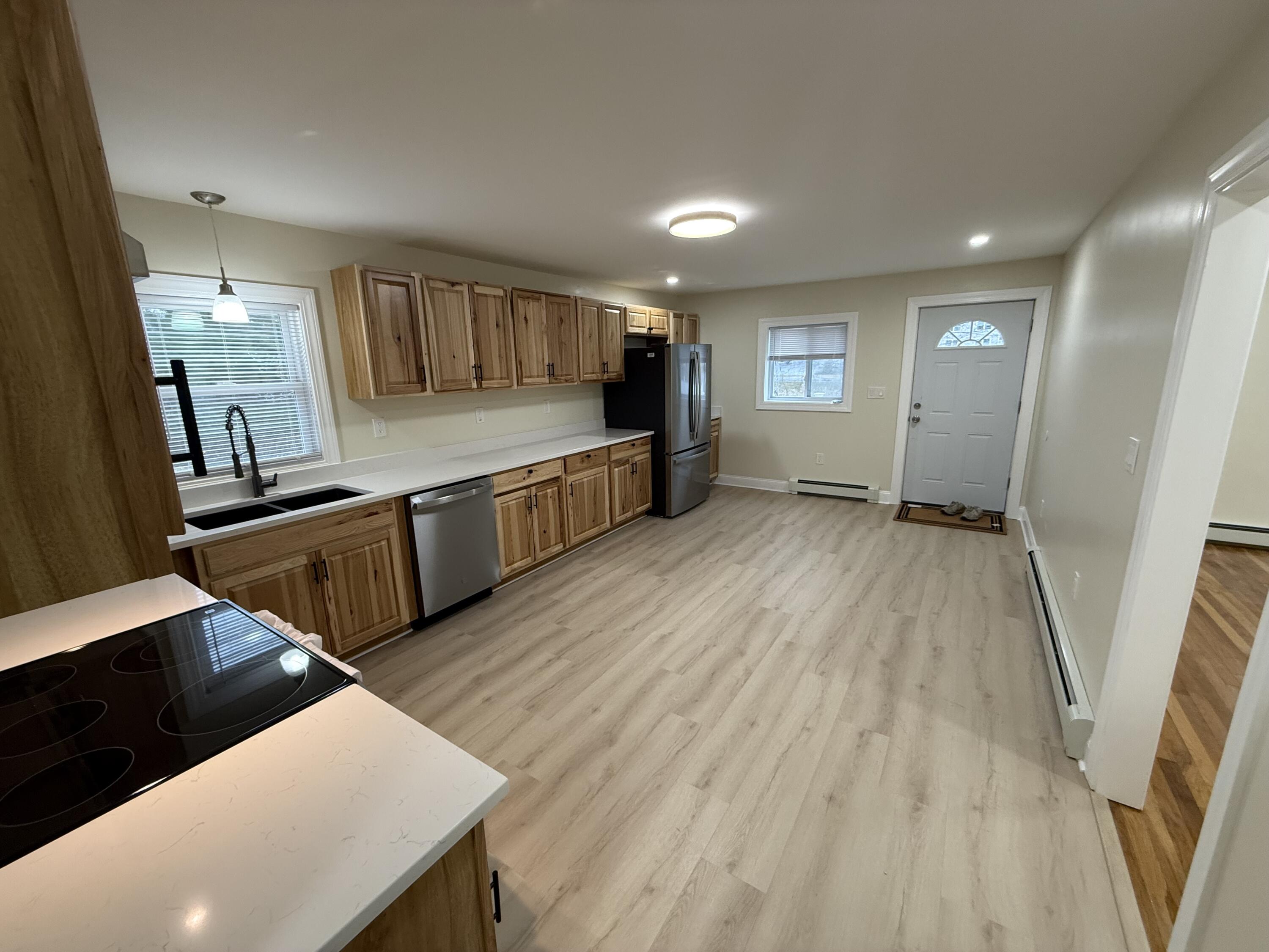 315 Conant Street Westbrook, ME 04092 - Photo 9 of 55 IMG_2730