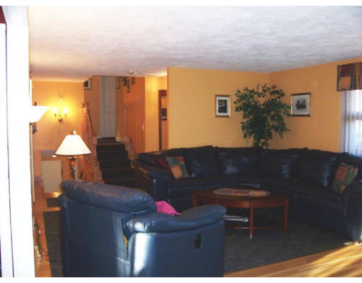 77 Draper Street Lowell, MA 01852 - Photo 7 of 15 Gallery Image 7