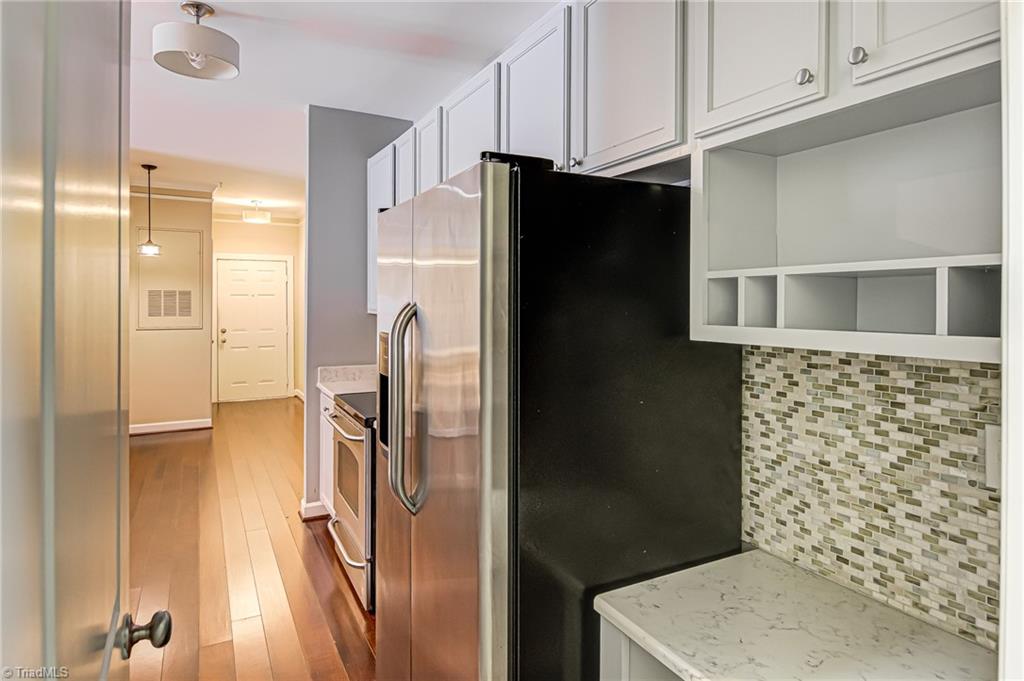 108 Sunset Circle, Unit 104 Greensboro, NC 27408 - Photo 12 of 23