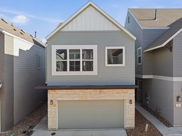 $1,950 | 5843 Whitby Road, Unit 6, San Antonio, TX 78240