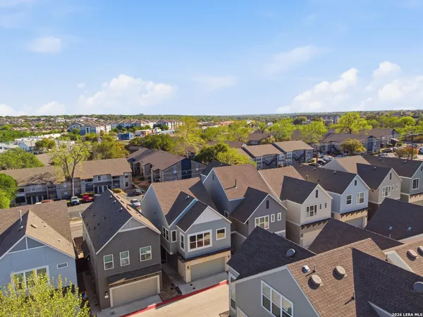 $1,950 | 5843 Whitby Road, Unit 6, San Antonio, TX 78240