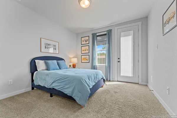 $1,950 | 5843 Whitby Road, Unit 6, San Antonio, TX 78240