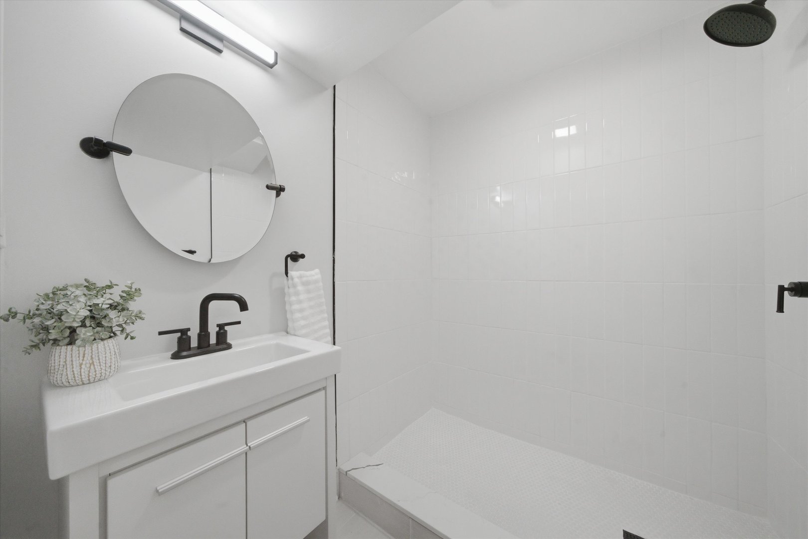 1641 North Springfield Avenue Chicago, IL 60647 - Photo 13 of 28 Gallery Image 13