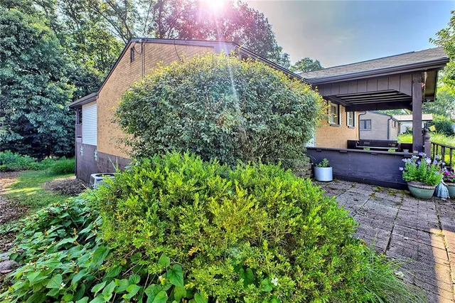 $240,000 | 511 New Haven Drive, Greensburg, PA 15601