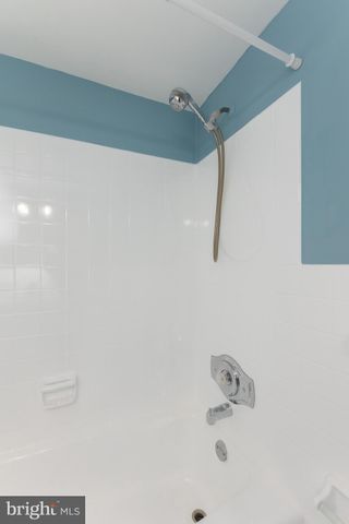 $212,900 | 5340 Holmes Run Parkway, Unit 502, Alexandria, VA 22304