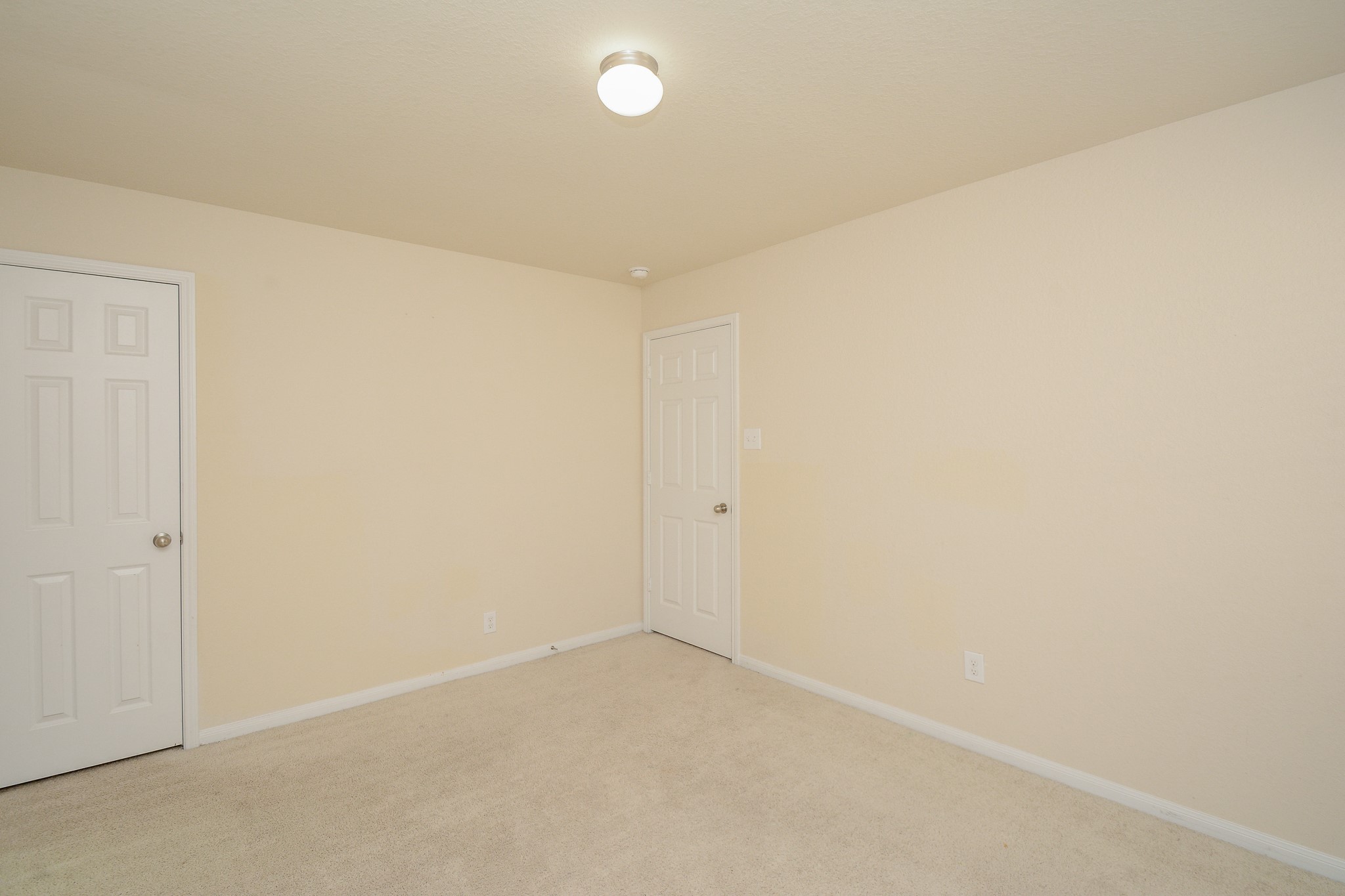 2214 Forest Court Rosenberg, TX 77471 - Photo 12 of 20 a view of an empty room