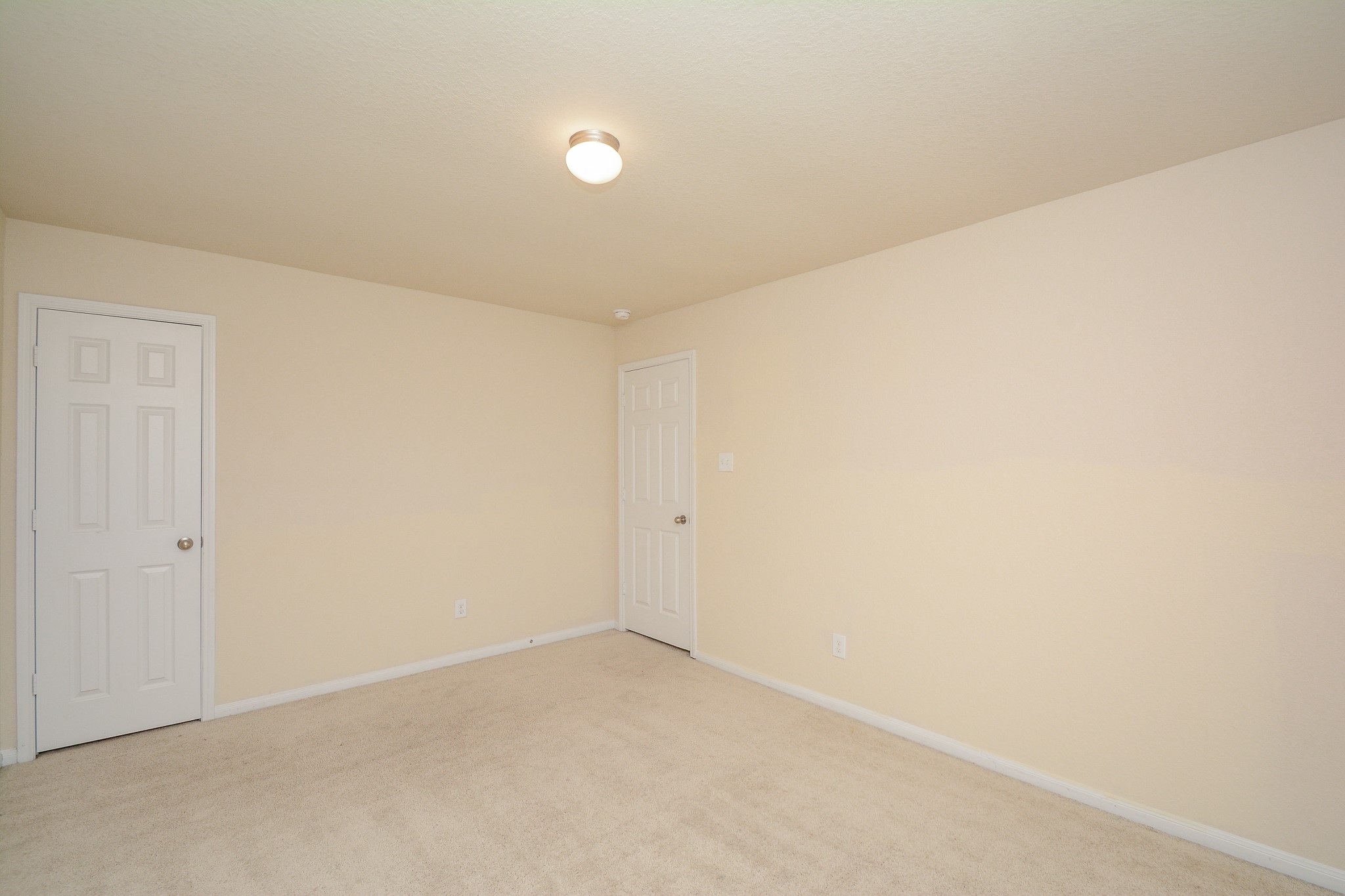 2214 Forest Court Rosenberg, TX 77471 - Photo 15 of 20 a view of a room