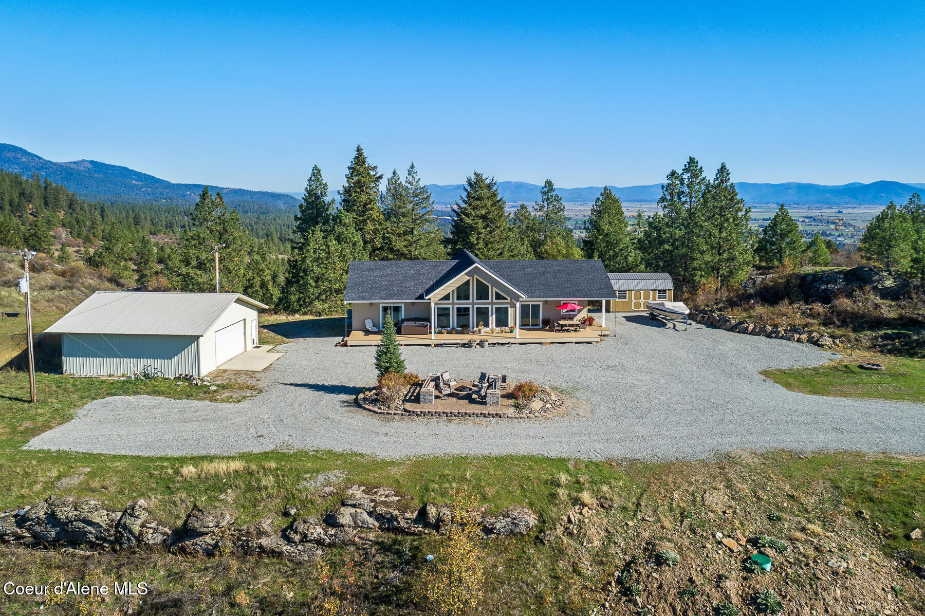 10824 North Payment Peak Road Post Falls, ID 83854 - Photo 3 of 37 Front of Home