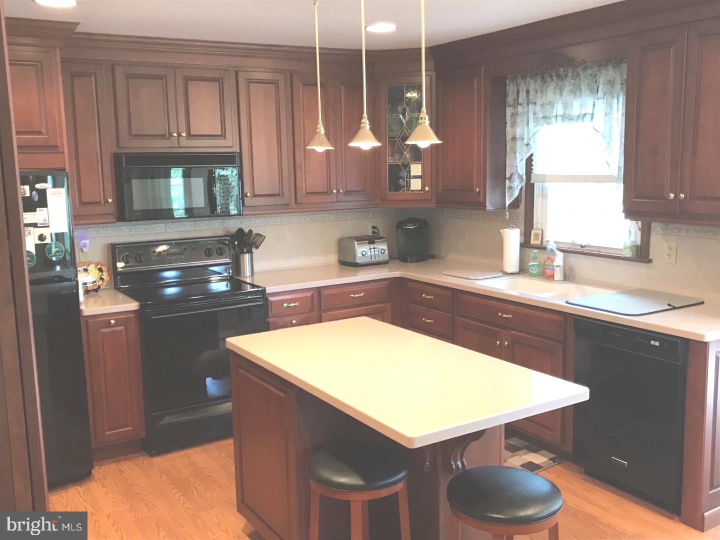 713 Gouglersville Road Reading, PA 19608 - Photo 7 of 24