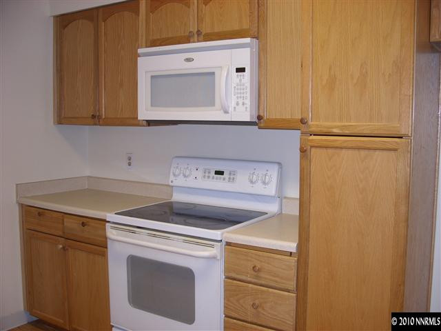 2601 West 7th Street Reno, NV 89503 - Photo 8 of 13 a utility room with dryer and washer