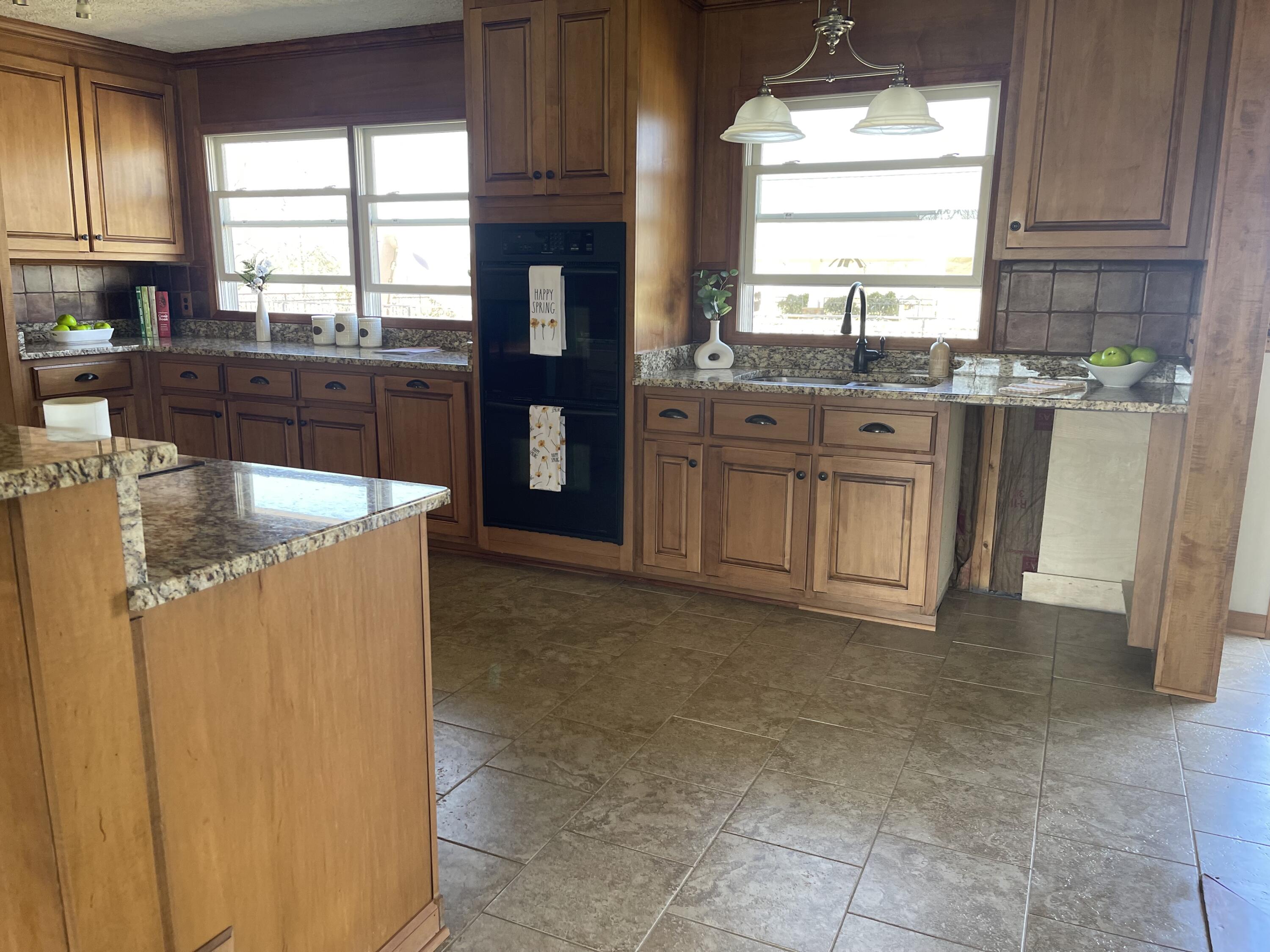 375 Boulder Road Kingston, GA 30145 - Photo 24 of 38 Kitchen2